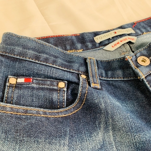 TOMMY HILFIGER Jeans Low Rise Boot USED ONCE ONLY - Picture 4 of 6